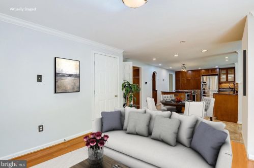 5724 Brothers Partnership Ct, Columbia MD  21045-2601 exterior