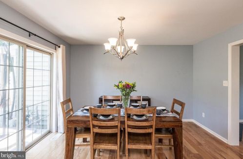 673 Royal Vw Dr, Lancaster PA  17601-2873 exterior