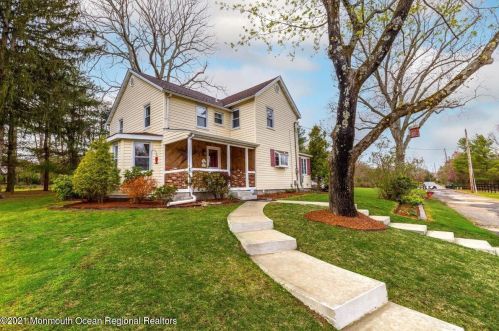 32 Holmes Rd, Plumsted Township, NJ 08533-2032