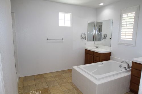 2660 Madison Cir, Anaheim CA  92801-4954 exterior