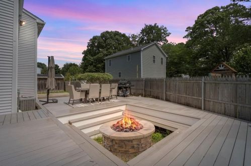 60 Yates Ave, Warwick, RI 02889-8431