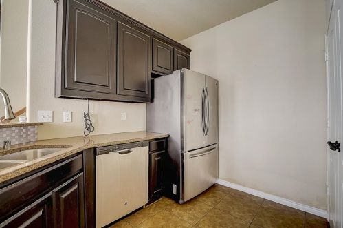 4272 Comanche Dr, Carrollton TX 75010-3300 exterior