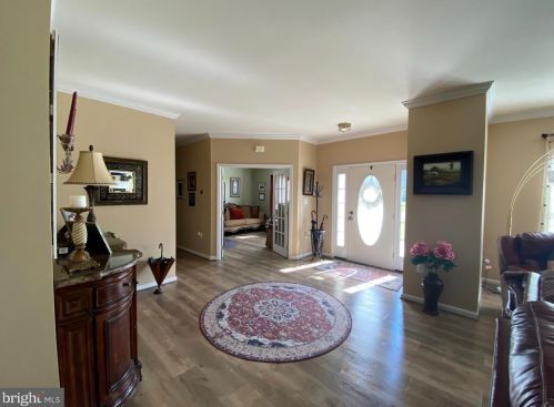 384 Turnberry Dr, Charles Town WV  25414-3930 exterior