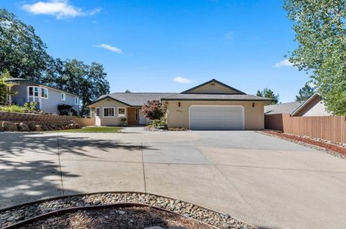 2902 Elder Ct, Snowline Camp, CA 95709-9514