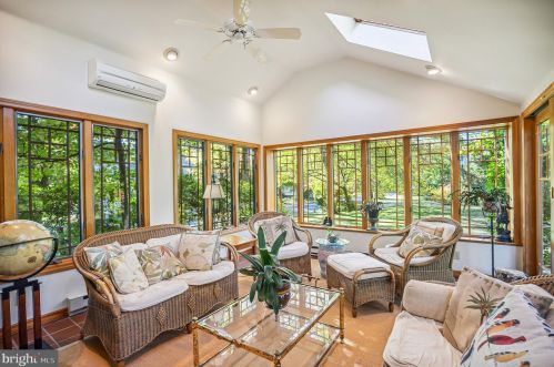 221 Elm Ave, Tavistock NJ 08033-2538 exterior