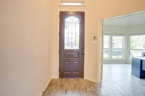 9204 Brittlebrush Trl, Fort Worth, TX 76177