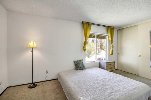 1035 Phillips St, Vista CA  92083-7156 exterior