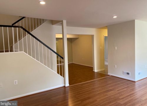 10579 Twin Rivers Rd, Columbia MD  21044-2122 exterior