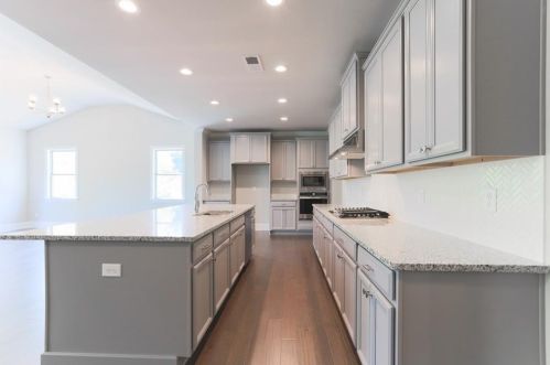 275 Fountain Oak Way, Holly Springs, GA 30114-5739