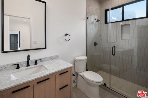 3523 Dixie Canyon Pl, Van Nuys CA  91423-4820 exterior