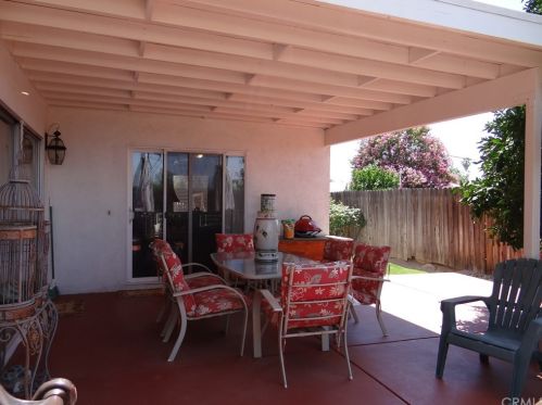 1528 Rosehill Dr, Riverside CA  92507-0614 exterior