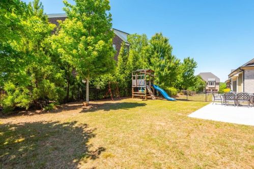 3486 Brookleigh Ln, Atlanta GA  30319-2218 exterior