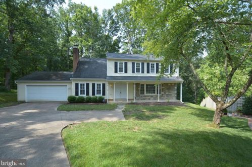 8105 Samos Ct, Springfield VA  22153-2743 exterior