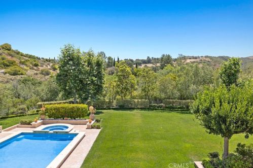 50 Golden Eagle, Irvine CA  92603-0308 exterior