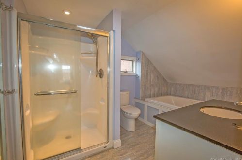 31 Wells Rd, Granby CT  06035-1604 exterior