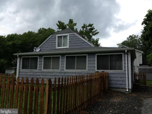 4921 Olive St, Shady Side MD  20764-9642 exterior