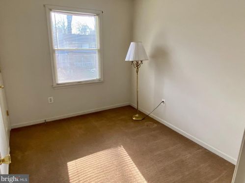 1304 Avalon Blvd, Shady Side MD 20764-9683 exterior