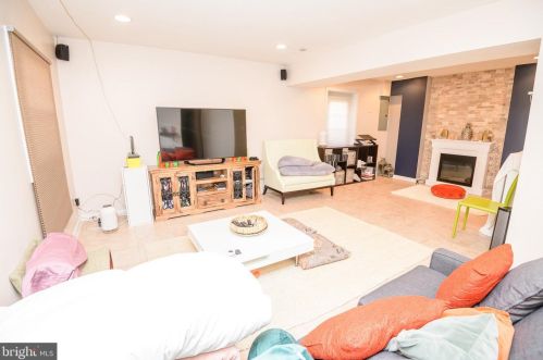 1009 Rosemere Ave, Silver Spring MD 20904-3007 exterior