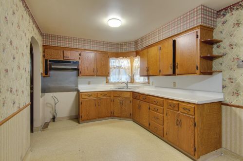 987 Hall Ave, Saint Paul MN  55118-1421 exterior