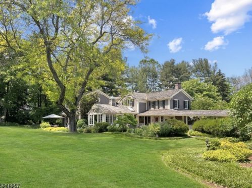 21 Bissell Rd, Lebanon, NJ 08833-4429