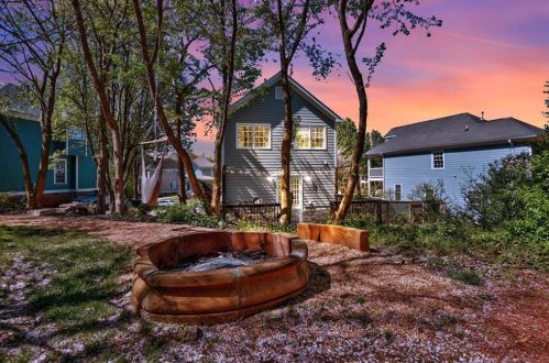 1044 High Point Ter, Atlanta GA  30315-2601 exterior