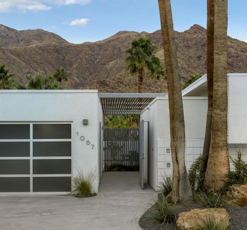 1067 Abrigo Rd, Palm Springs, CA 92262-4101