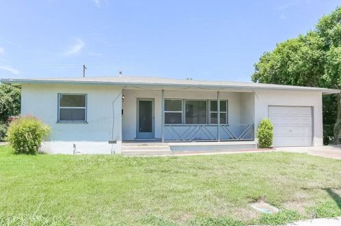 4805 Central Ave, Riverside CA  92504-1816 exterior