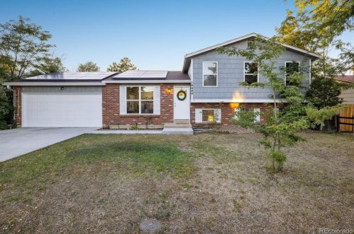 16684 Kansas Dr, Denver, CO 80017-4125