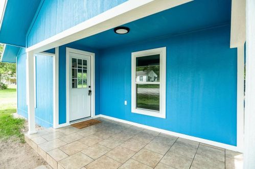 309 Bonham St, Nocona, TX 76255-2512