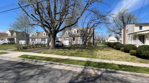 5 Whitman Ave, Stratford, NJ 08084-1005