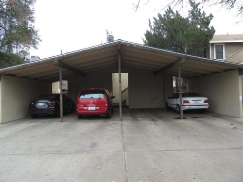 716 Court St, Visalia, CA 93277-2738