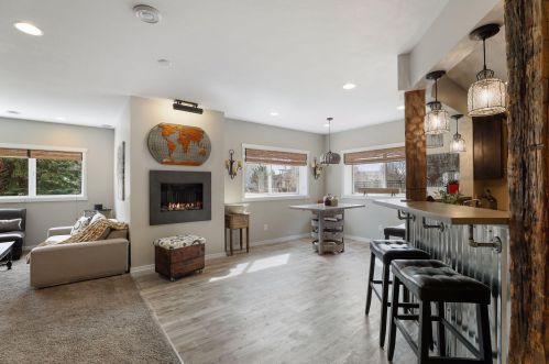 2488 Fieldstone Curv, Saint Paul MN  55129-6209 exterior