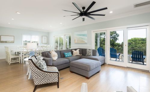 2307 Palm Blvd, Isle Of Palms SC  29451-2351 exterior