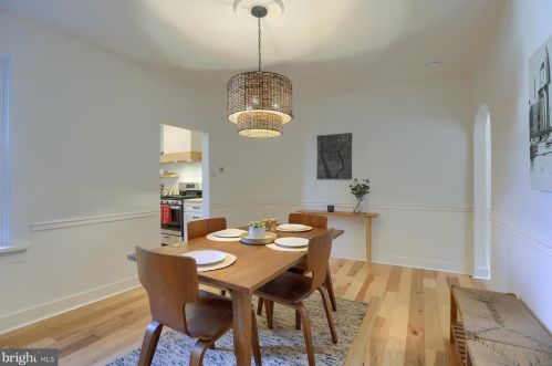 429 Pine St, Lancaster PA  17603-3355 exterior