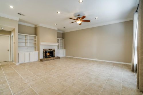 14821 Sopras Cir, Addison TX  75001-4412 exterior