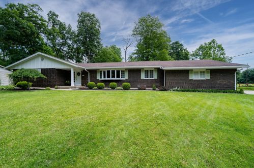 2560 Lindair Dr, Springfield, OH 45502-9111