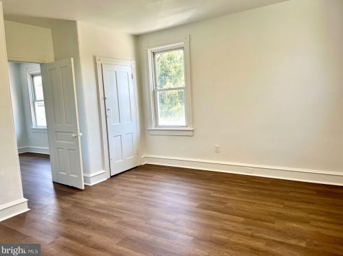 13 Centre St, Camden NJ  08109-2518 exterior