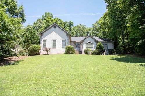 920 Forest Overlook Trl, Atlanta GA  30331-8307 exterior