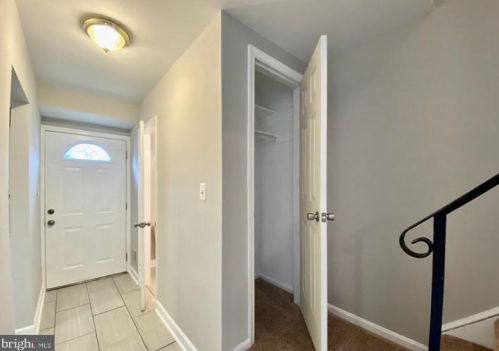 4645 Charlton Ct, Woodbridge VA  22193-3000 exterior