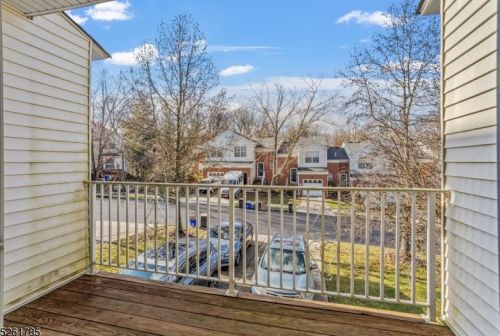 27 Grant Way, Princeton NJ  08540-1667 exterior