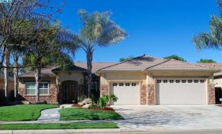 5908 Robin Ave, Visalia, CA 93291-8530