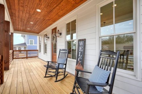 175 Valley St, Ball Ground, GA 30107-4012