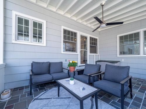26 Snowberry Ln, Wilton CT  06897-1130 exterior