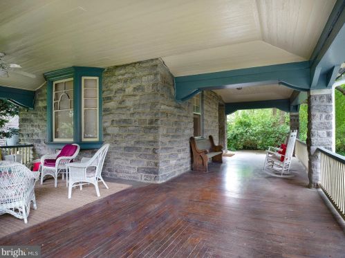 6332 Drexel Rd, Philadelphia, PA 19151-2510