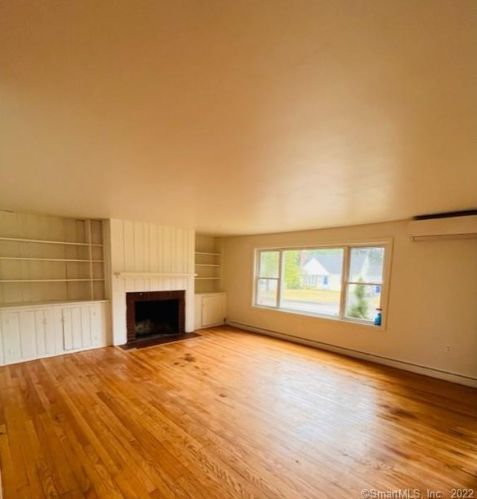 214 House St, Glastonbury, CT 06033-1257