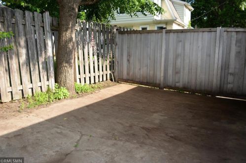 835 Juno Ave, Saint Paul MN  55102-3821 exterior