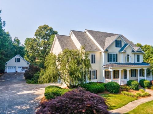 128 Savanna Estates Dr, Holly Springs, GA 30115-4965