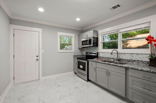 1328 Mcclelland Ave, Atlanta, GA 30344-1609