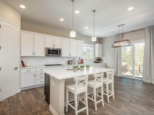 24043 Euclid Ave, Denver CO  80016 exterior