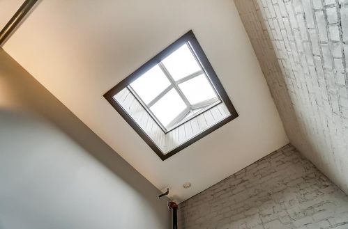 1408 Elm St, Cincinnati OH  45202-7517 exterior